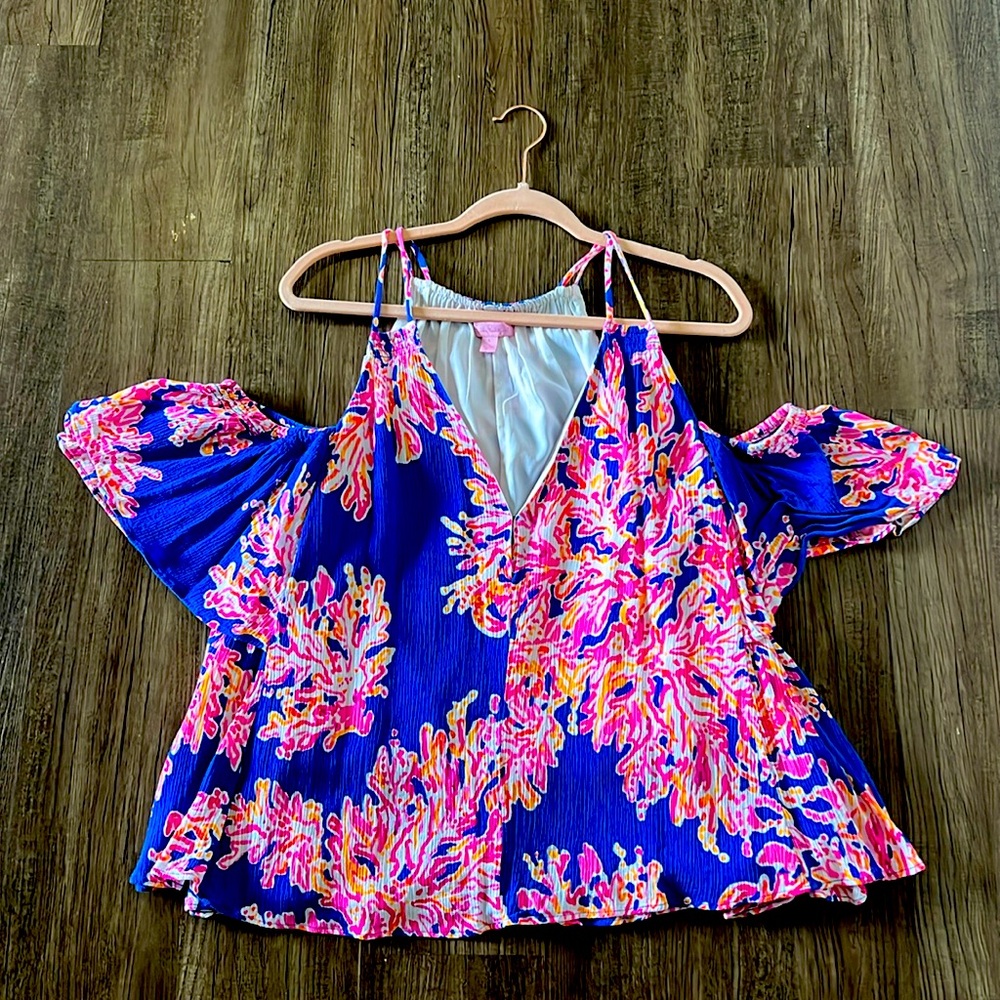 Lilly Pulitzer, large cold shoulder, swing top pink blue orange